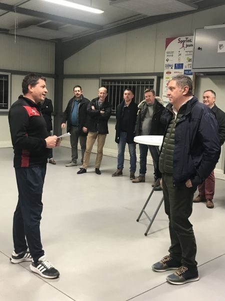 22 880 euros distribués aux clubs sportifs teillois par le club des partenaires Sporteil Jeunes - Décembre 2022 -3