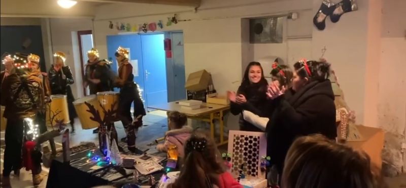 C'est la fête à l'école de Mélas !
