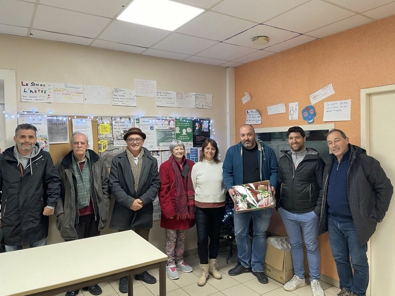 Des paniers garnis pour les services mobilisés au Teil – 24 décembre 2025